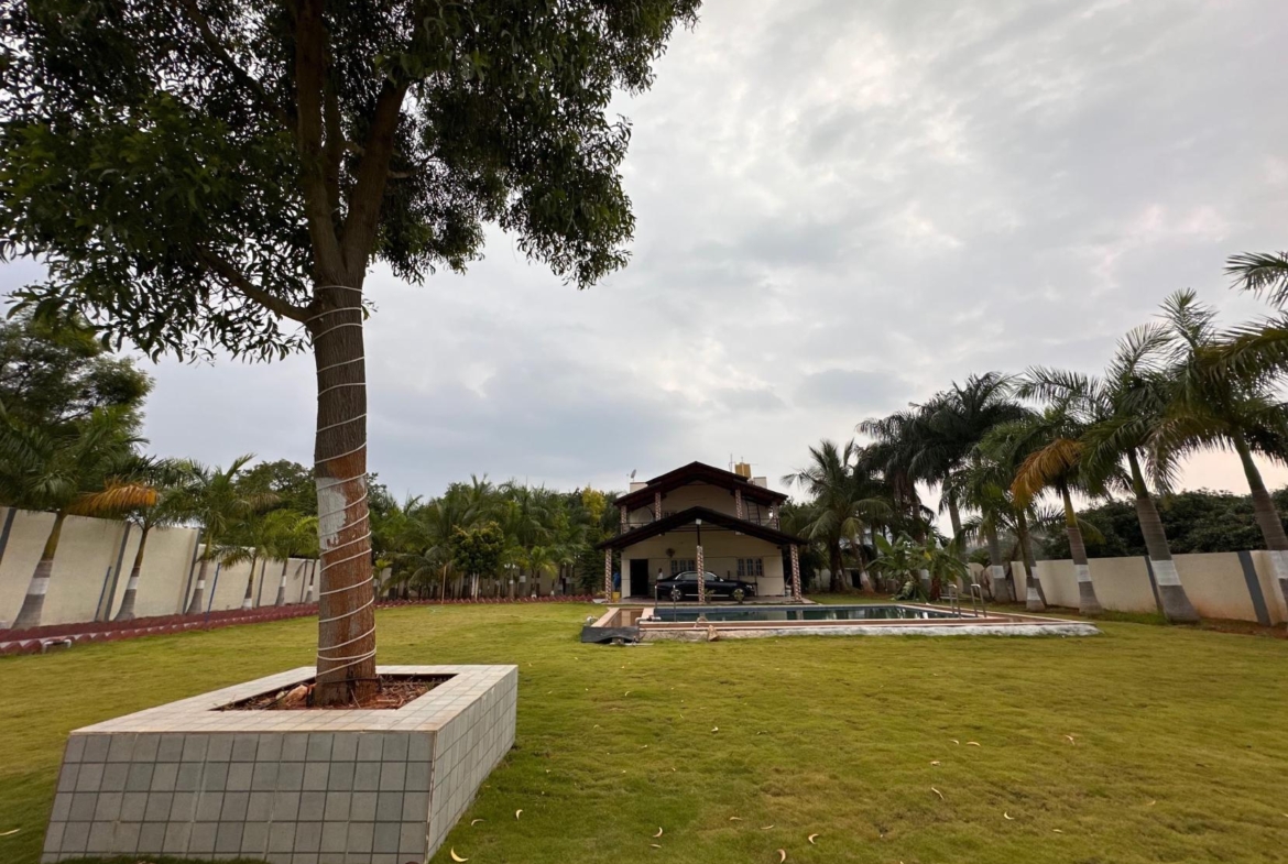KMS Farmhouse