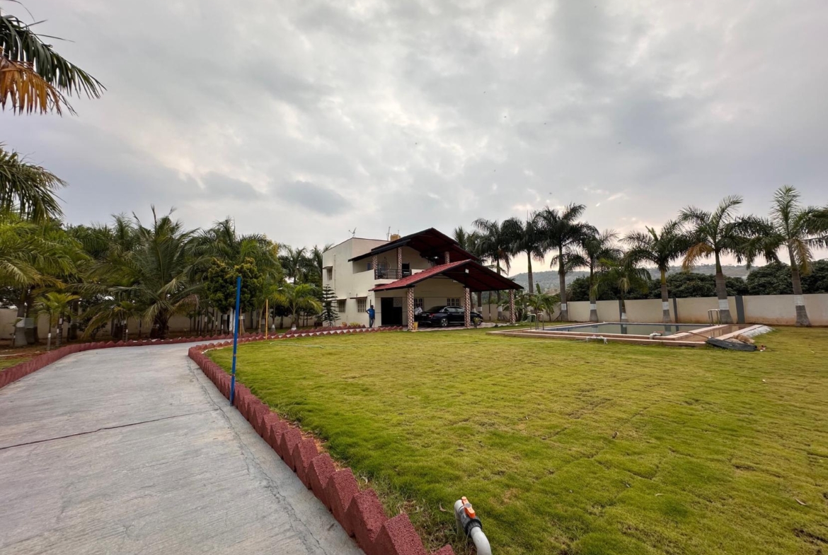 KMS Farmhouse Surroundings