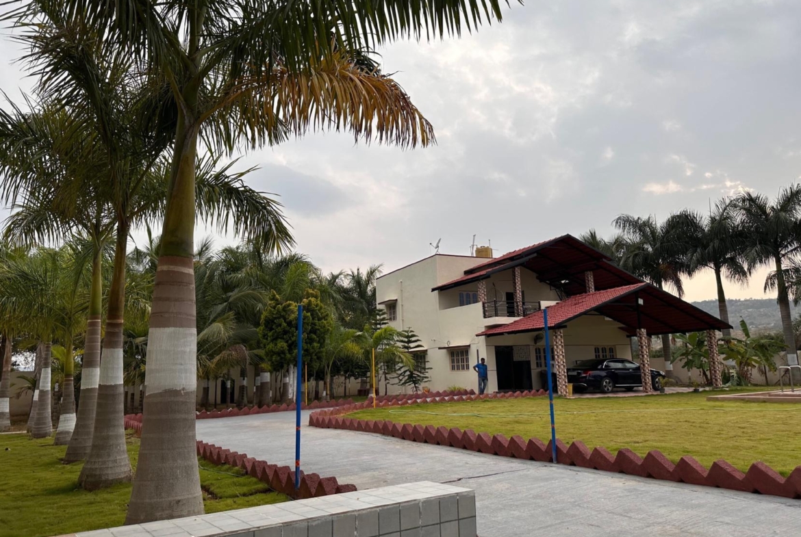 KMS Farmhouse Road