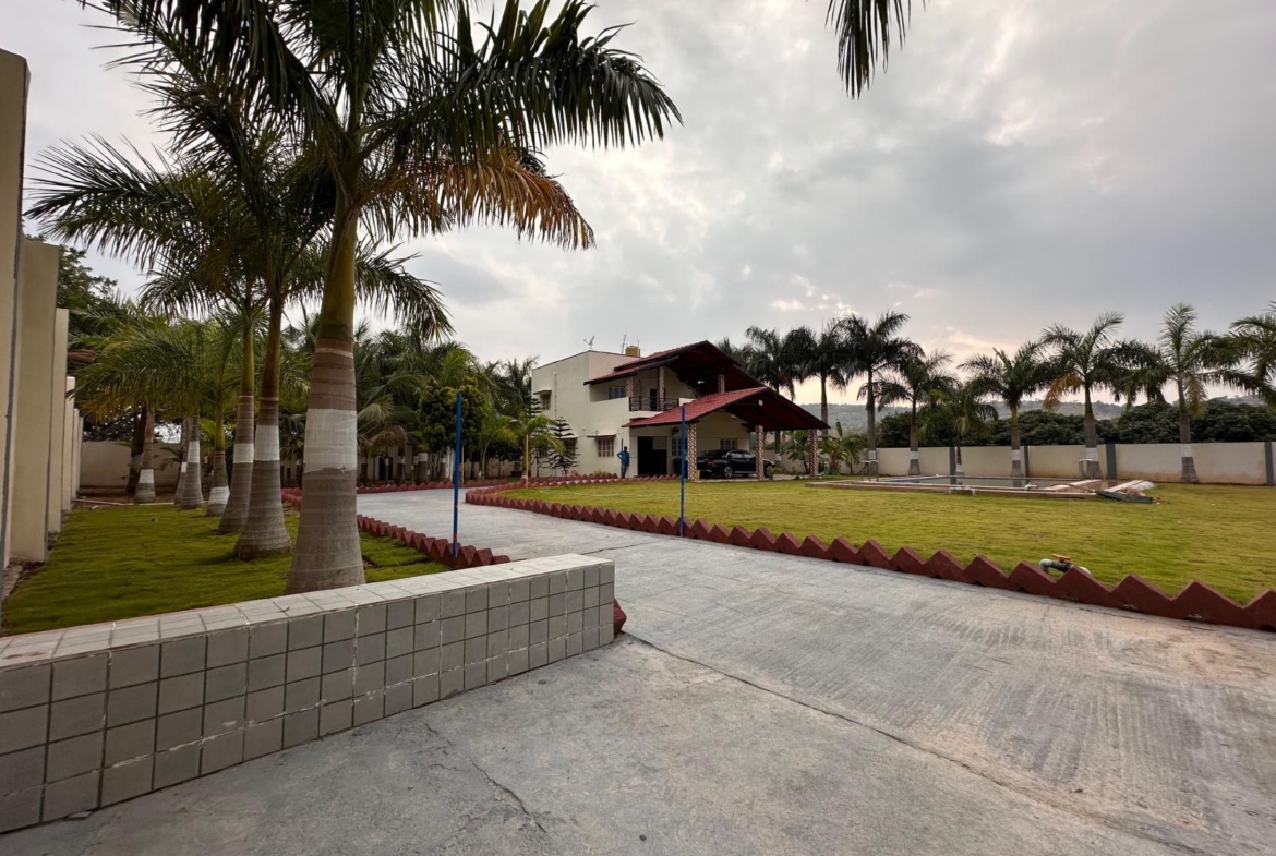 KMS Farmhouse Road