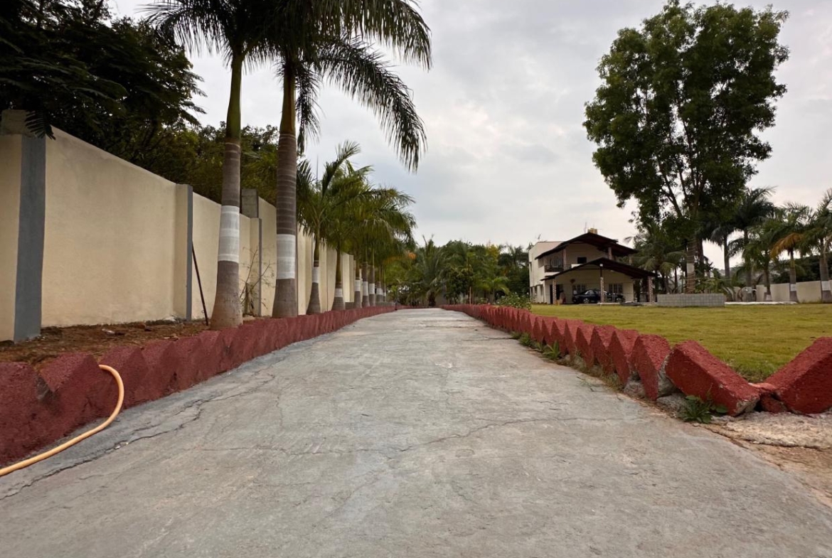 KMS Farmhouse Road
