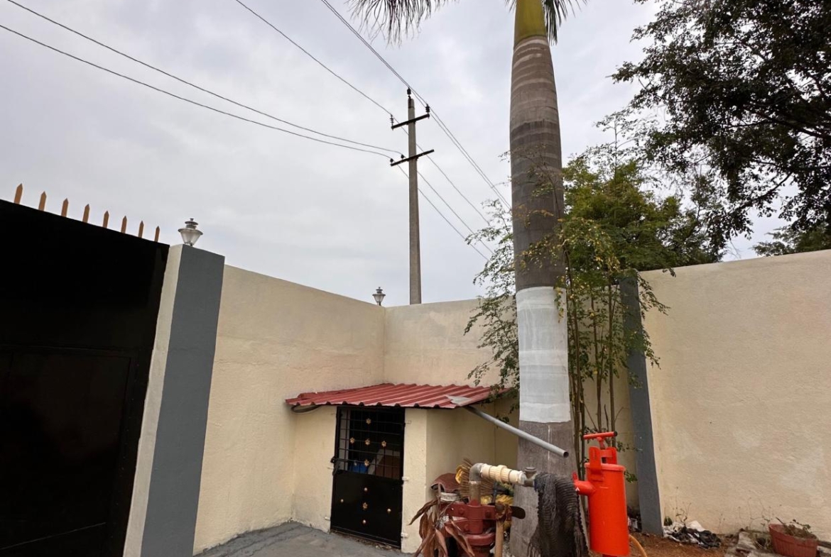 KMS Farmhouse Front