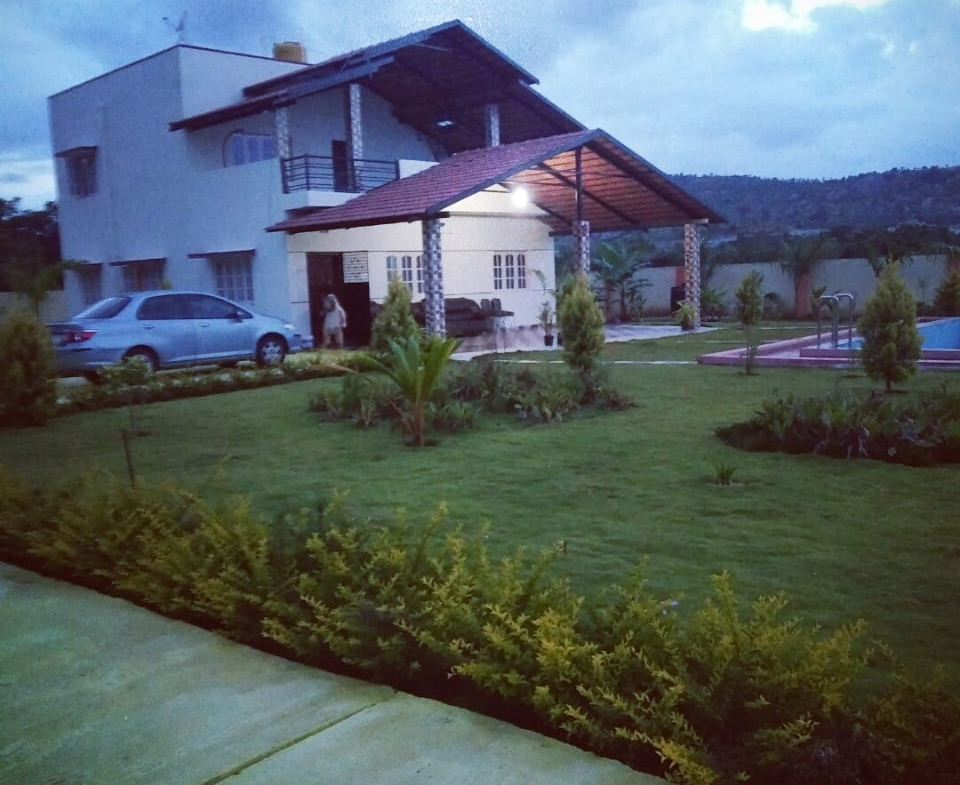 KMS Farmhouse Main