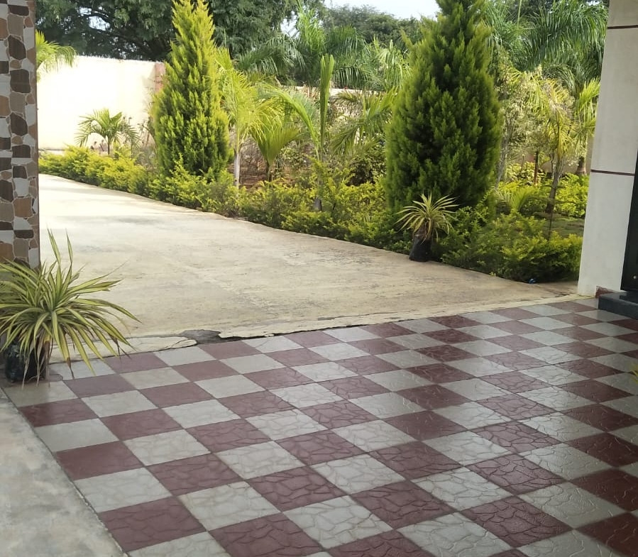 KMS Farmhouse
